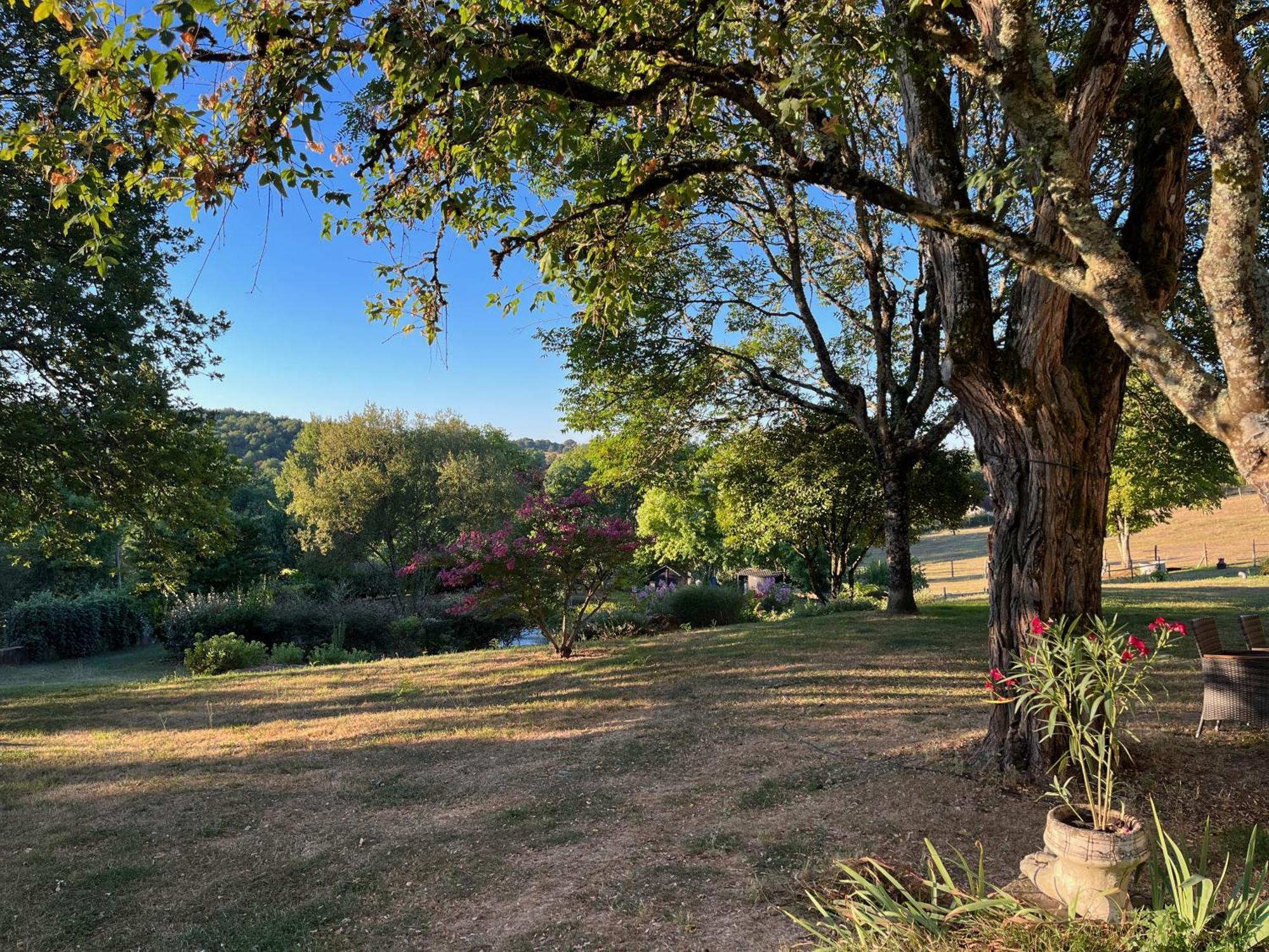 Saint-Alvère Roquebrune المظهر الخارجي الصورة